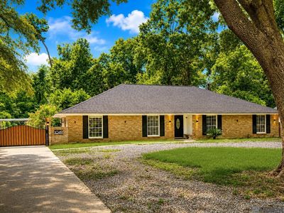 1049 Castle Kirk Dr