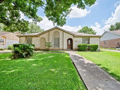 12107 Brighton Ln