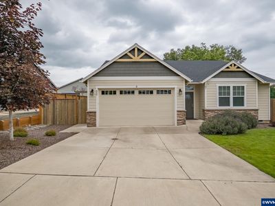 450 SW Oregon Falls Dr