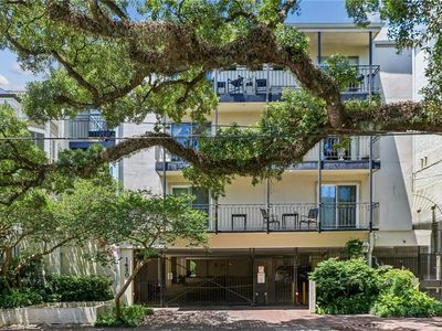 1430 Jackson Ave APT 402