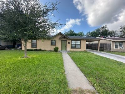 1014 E Huntington St