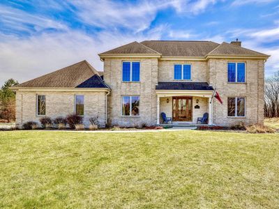 W157N7420 Stonewood CIRCLE