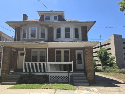 41 Hollywood Ave