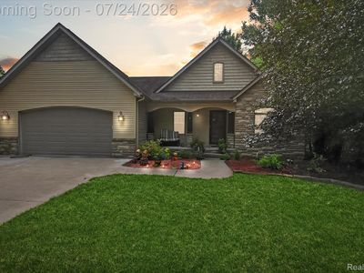 4915 Anglers Ln
