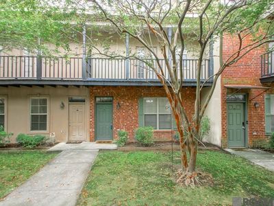 10600 Lakes Blvd APT 907
