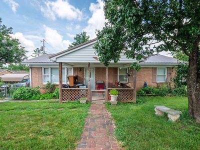 325 Foxwood Dr