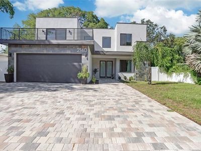 2140 Catalina Dr