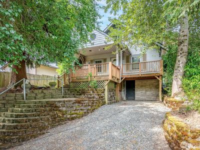 6122 Fawcett Avenue