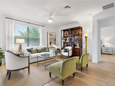 1413 NE White Pine Ter