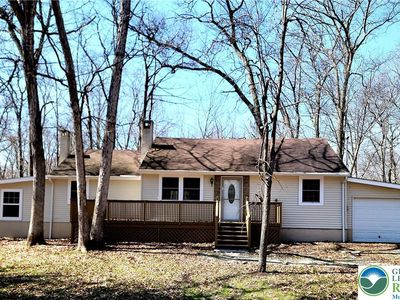 867 Underwood Rd W
