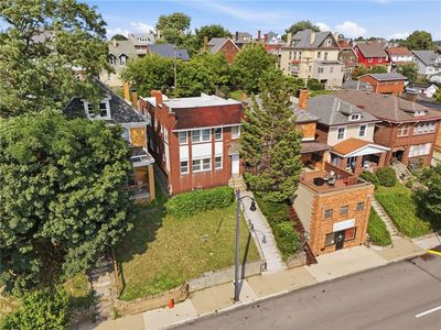 745 Brookline Blvd