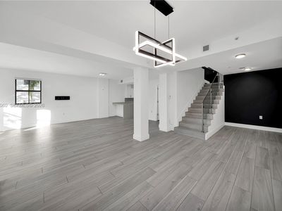 1650 Galiano St #Townhouse 15