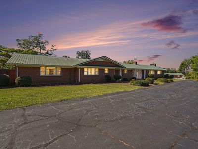 112 Captains Way