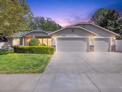 5522 S Santa Cruz Way
