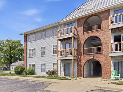 209 Simpson Ave APT 301
