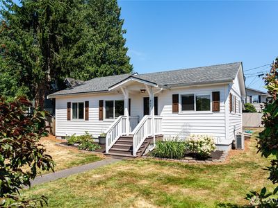 407 N Gifford Avenue