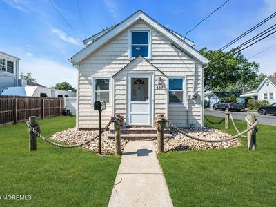 439 Clark Avenue