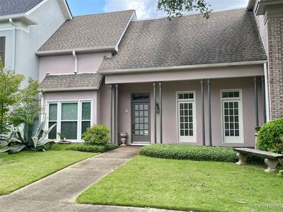 2928 Jamestown Dr
