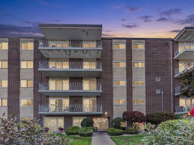 Property at 2900 Maple Ave APT 19E, Downers Grove, IL