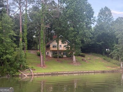 460 Lakeview Dr