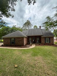 201 Winterset Dr