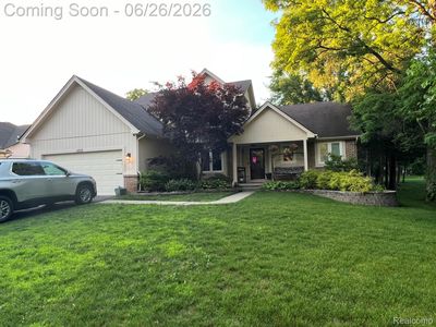 Property at 1830 Megans Meadow Dr, Commerce Township, MI