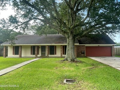107 W Bayou Shr