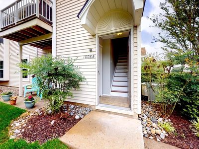 1008B Ralston Dr