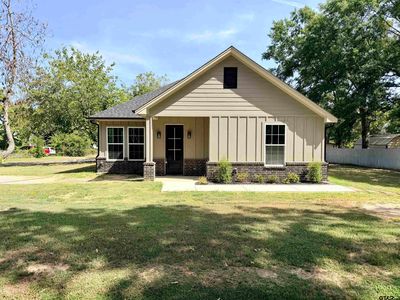 Property at 5350 1st St, Chandler, TX