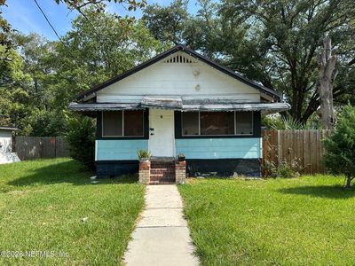 2923 W 5TH Street