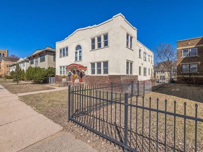 3933 Chicago Ave APT 2