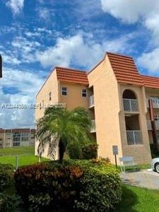 9010 Sunrise Lakes Blvd APT 301
