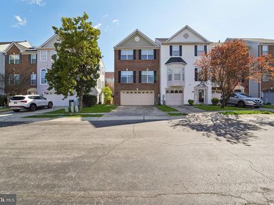 2715 Thornbrook Ct