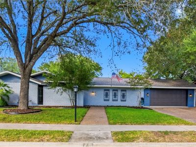 Property at 413 Salisbury Ln, Victoria, TX