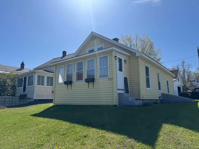 1083 Main Street