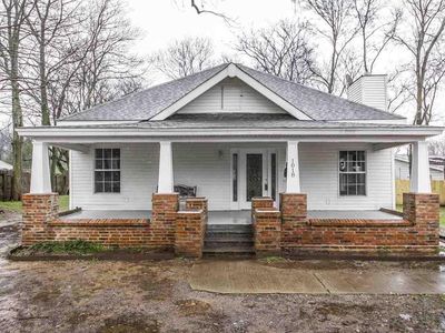 1018 River St