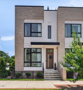 528 N Roxboro St
