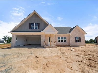 242 Avian Ln