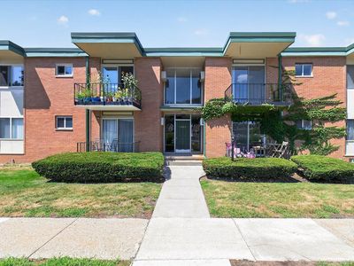 1942 Axtell Dr APT 3