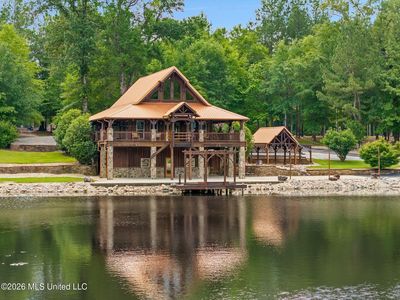115 N Slade Rd