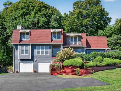 160 Hillside Avenue