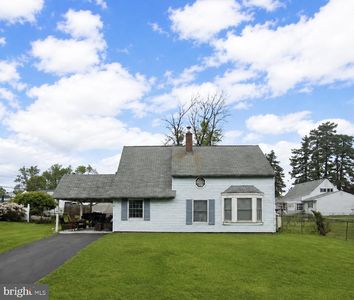 6 Apricot Ln