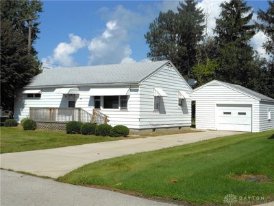 22 Plum St