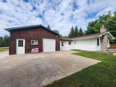 3943 Bass Lake Rd