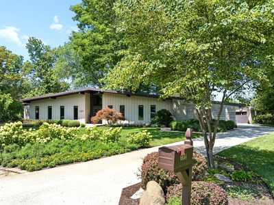 6834 Hardwood Dr