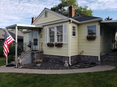3618 W Kiernan Ave