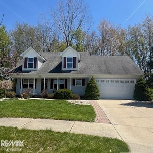 Property at 54690 Beacon Cove Cir, New Baltimore, MI