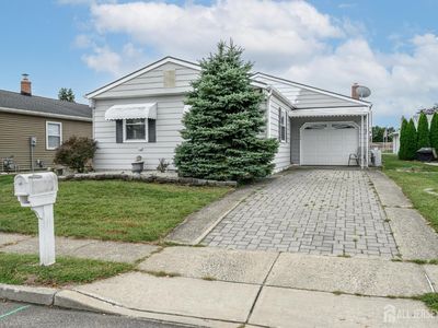 8 Lumsden Ct