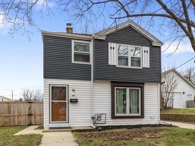 1913 East Eden PLACE
