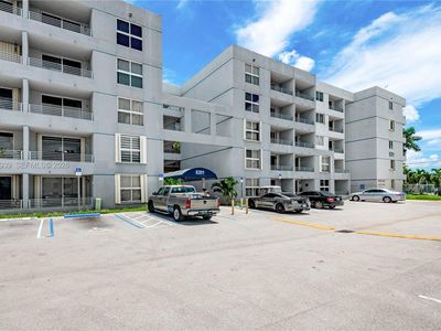 8201 NW 8th St #1204